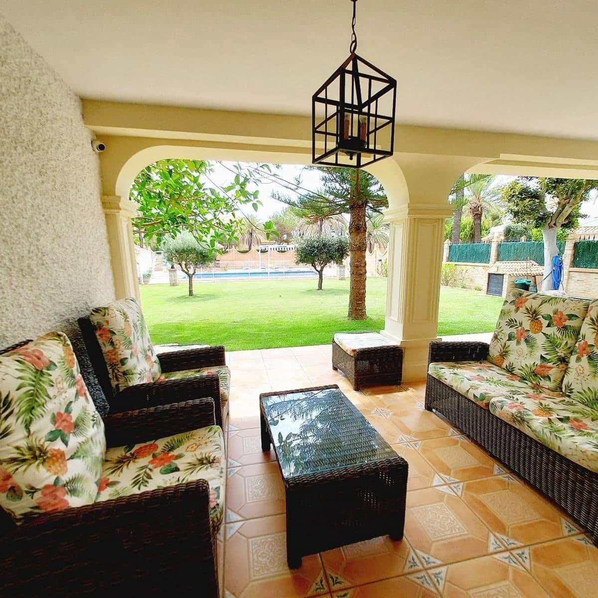 7 bedroom Villa for sale in Cabo Roig with pool garage - € 1,535,000 (Ref: 10030597)