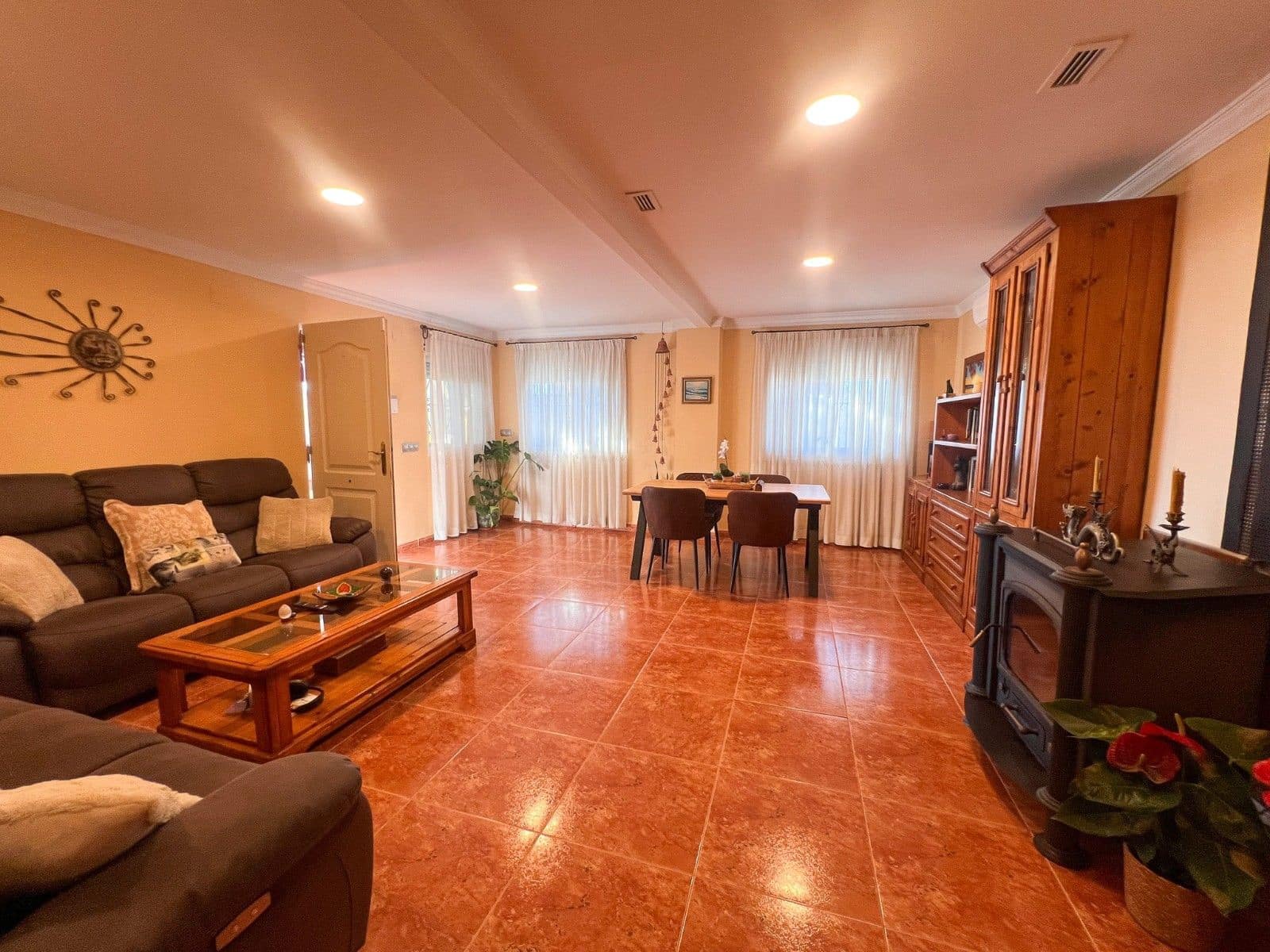 6 soveværelse Finca/Landehus til salg i Alicante by med swimmingpool garage - € 659.500 (Ref: 10032068)