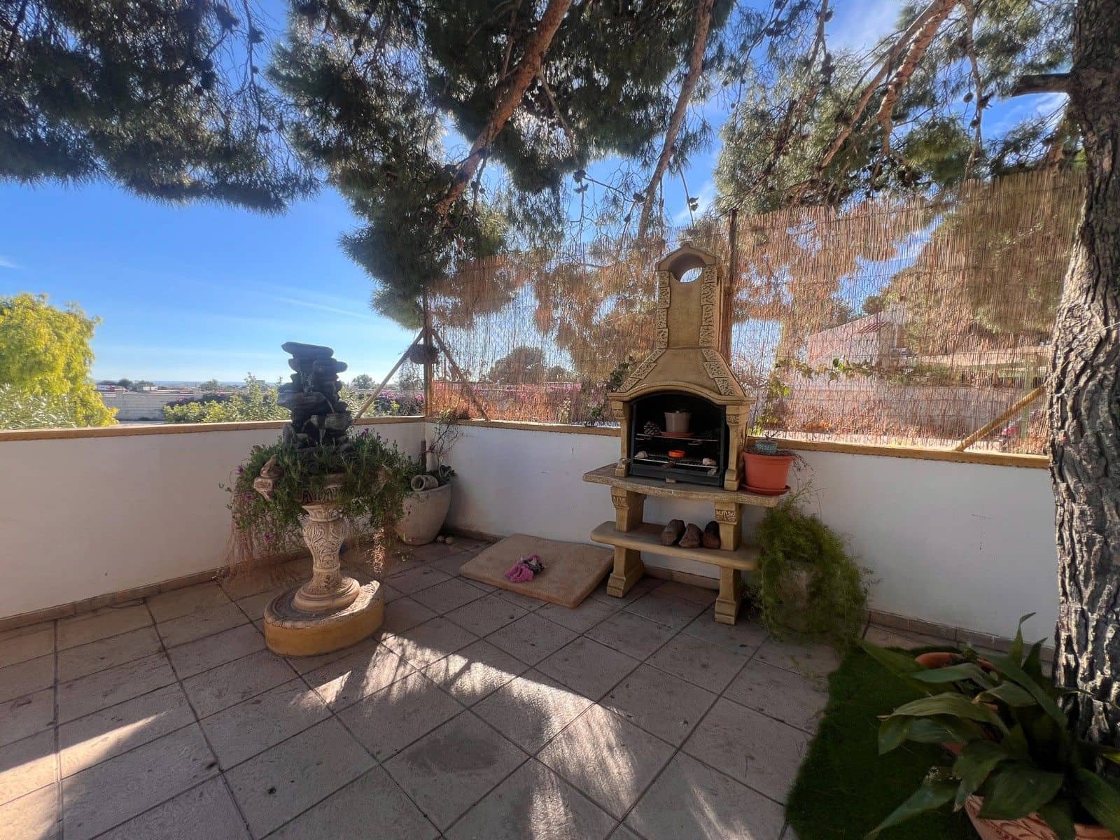 6 soveværelse Finca/Landehus til salg i Alicante by med swimmingpool garage - € 659.500 (Ref: 10032068)