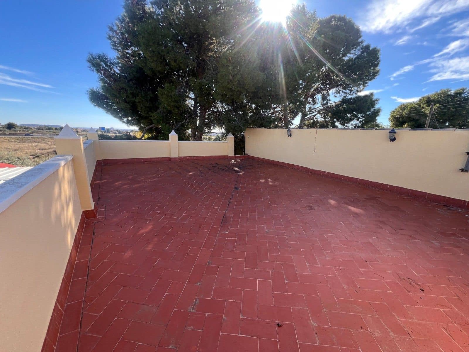 6 soveværelse Finca/Landehus til salg i Alicante by med swimmingpool garage - € 659.500 (Ref: 10032068)