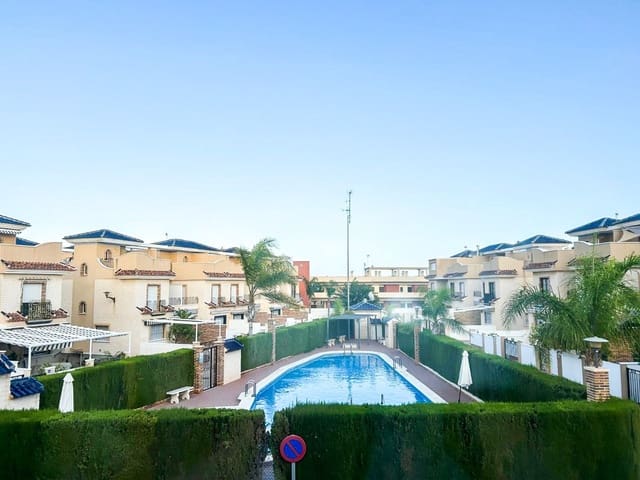 Adosado de 3 habitaciones en Torre de la Horadada, Pilar de la Horadada en venta con piscina garaje - 383.300 € (Ref: 10032069)