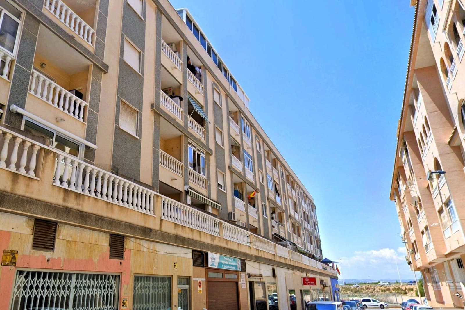 2 bedroom Apartment for sale in Torrevieja - € 132,777 (Ref: 10033975)