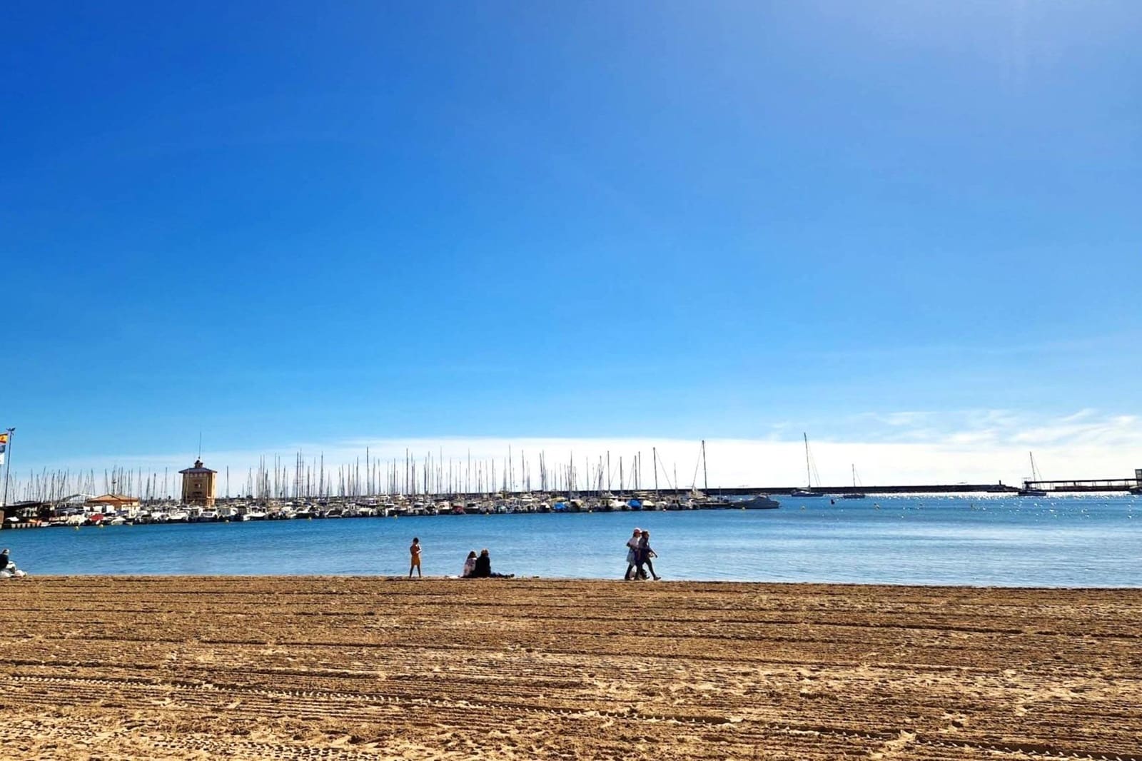 2 bedroom Apartment for sale in Torrevieja - € 132,777 (Ref: 10033975)