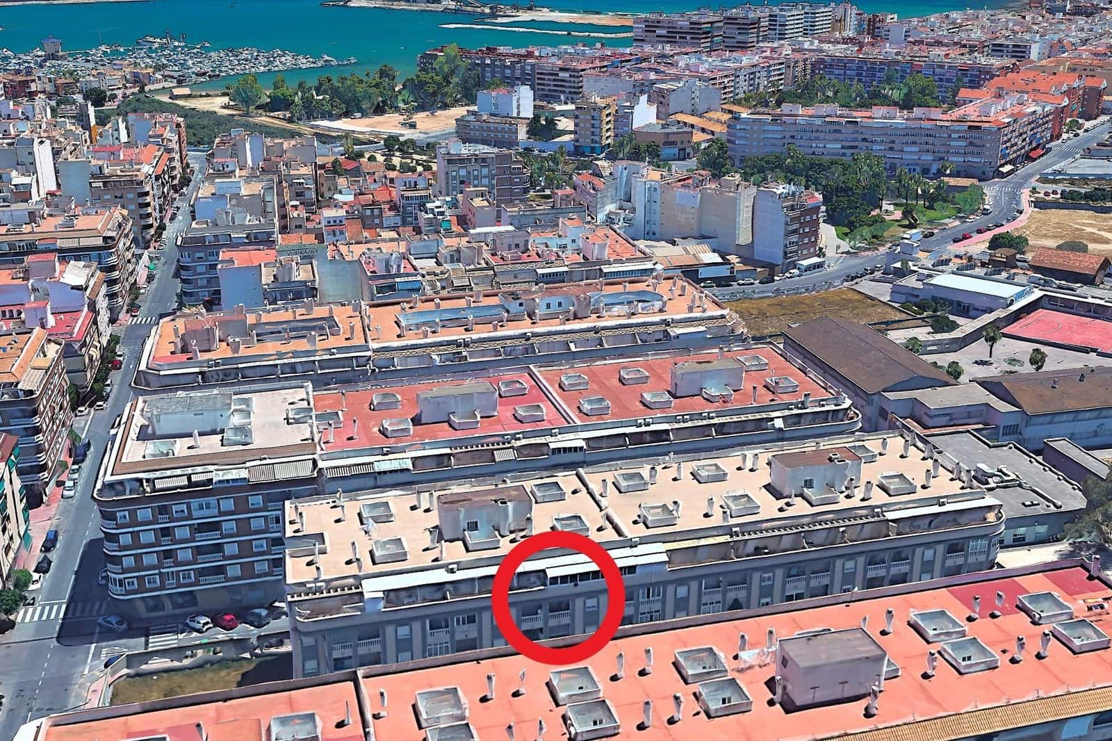 2 bedroom Apartment for sale in Torrevieja - € 132,777 (Ref: 10033975)