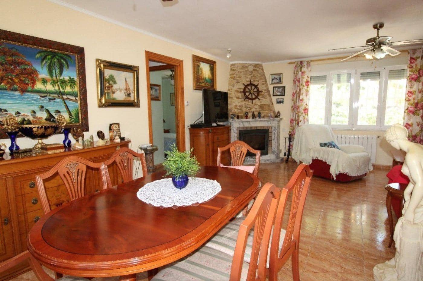 5 makuuhuone Huvila myytävänä paikassa Los Balcones mukana uima-altaan 
autotalli - 470 000 € (Ref: 10033976)