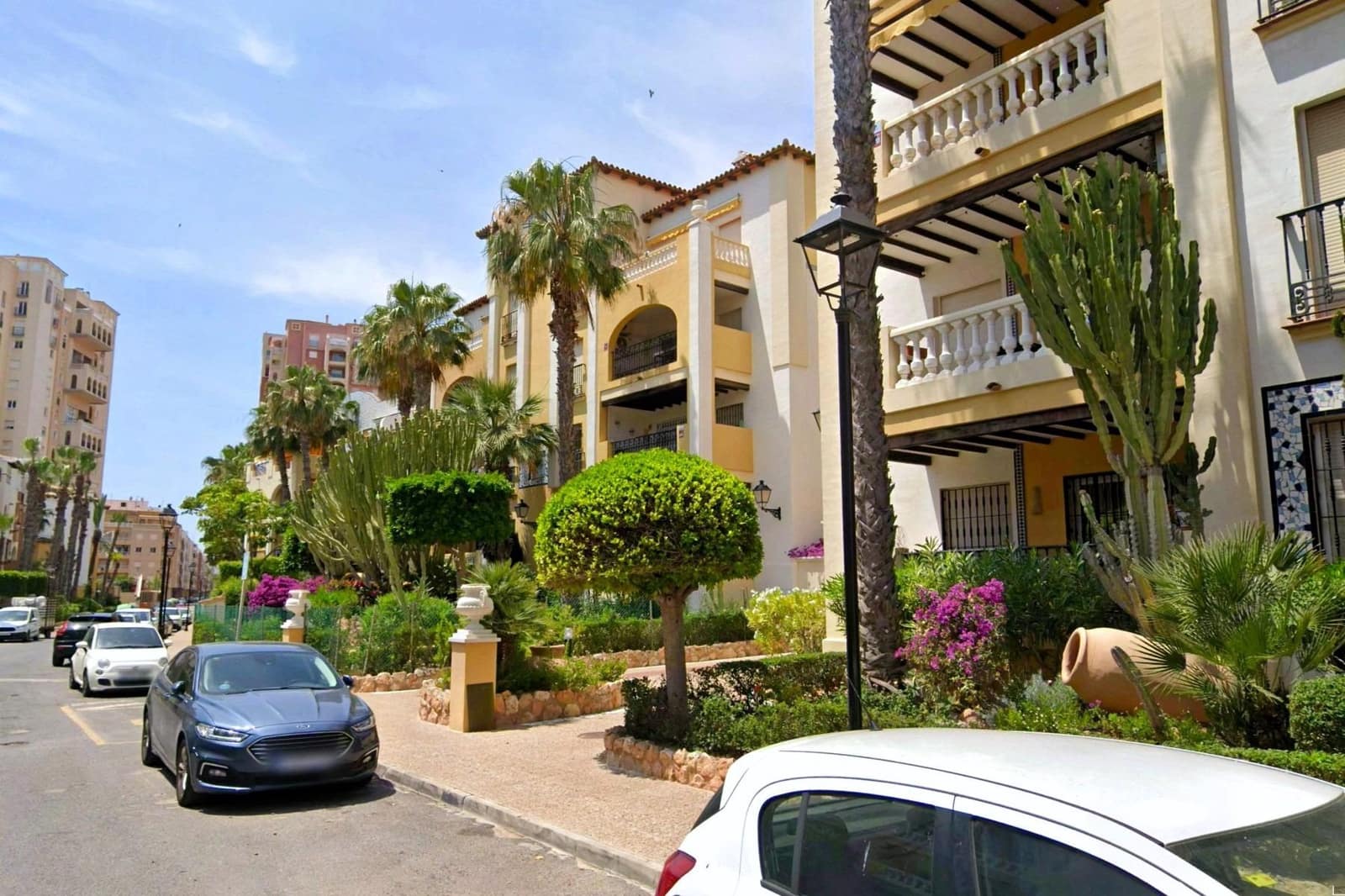 3 Zimmer Apartment zu verkaufen in Torrevieja mit Pool - 320.000 € (Ref: 10051849)