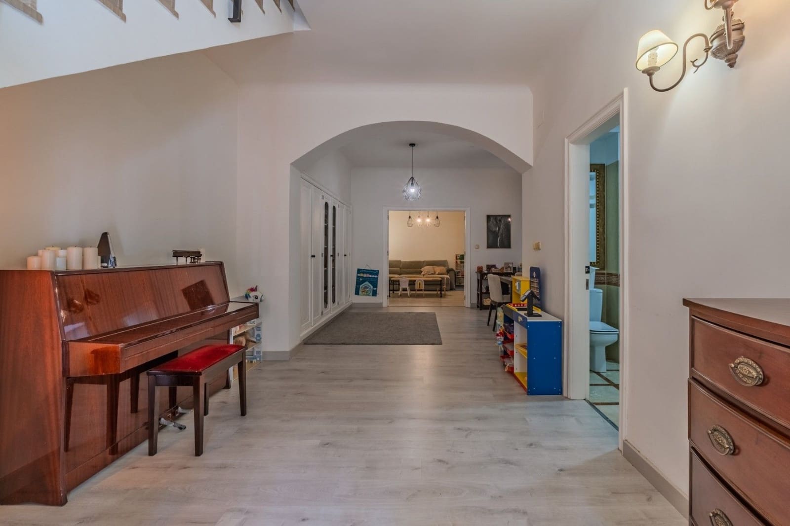 5 bedroom Apartment for sale in Guardamar del Segura - € 349,000 (Ref: 10051850)