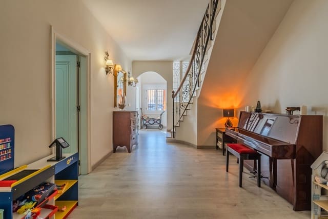 5 soveværelse Lejlighed til salg i Zona Pueblo, Guardamar del Segura - € 349.000 (Ref: 10051850)