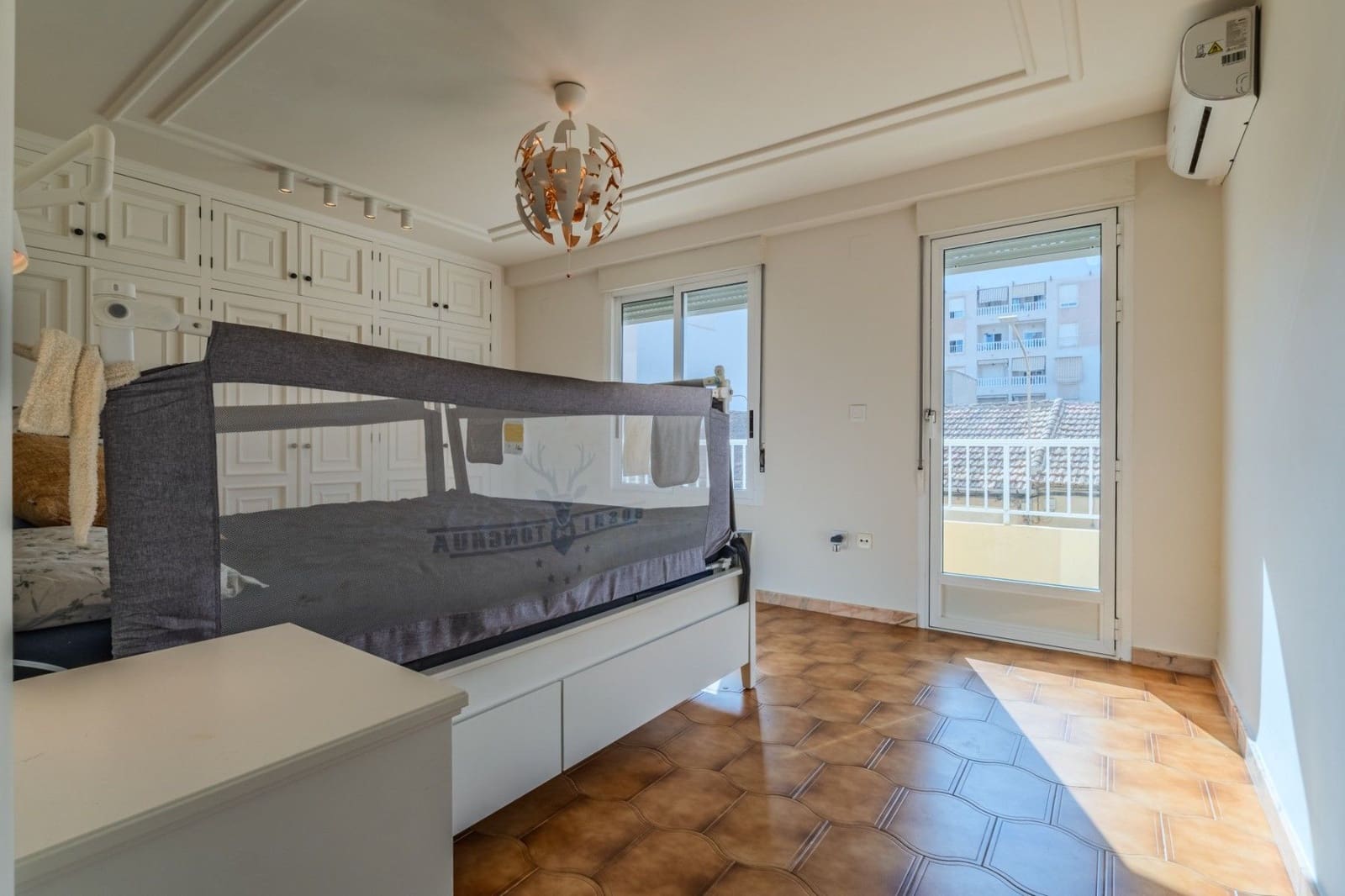5 bedroom Apartment for sale in Guardamar del Segura - € 349,000 (Ref: 10051850)
