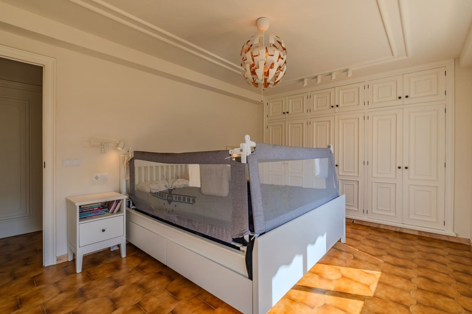 5 bedroom Apartment for sale in Guardamar del Segura - € 349,000 (Ref: 10051850)