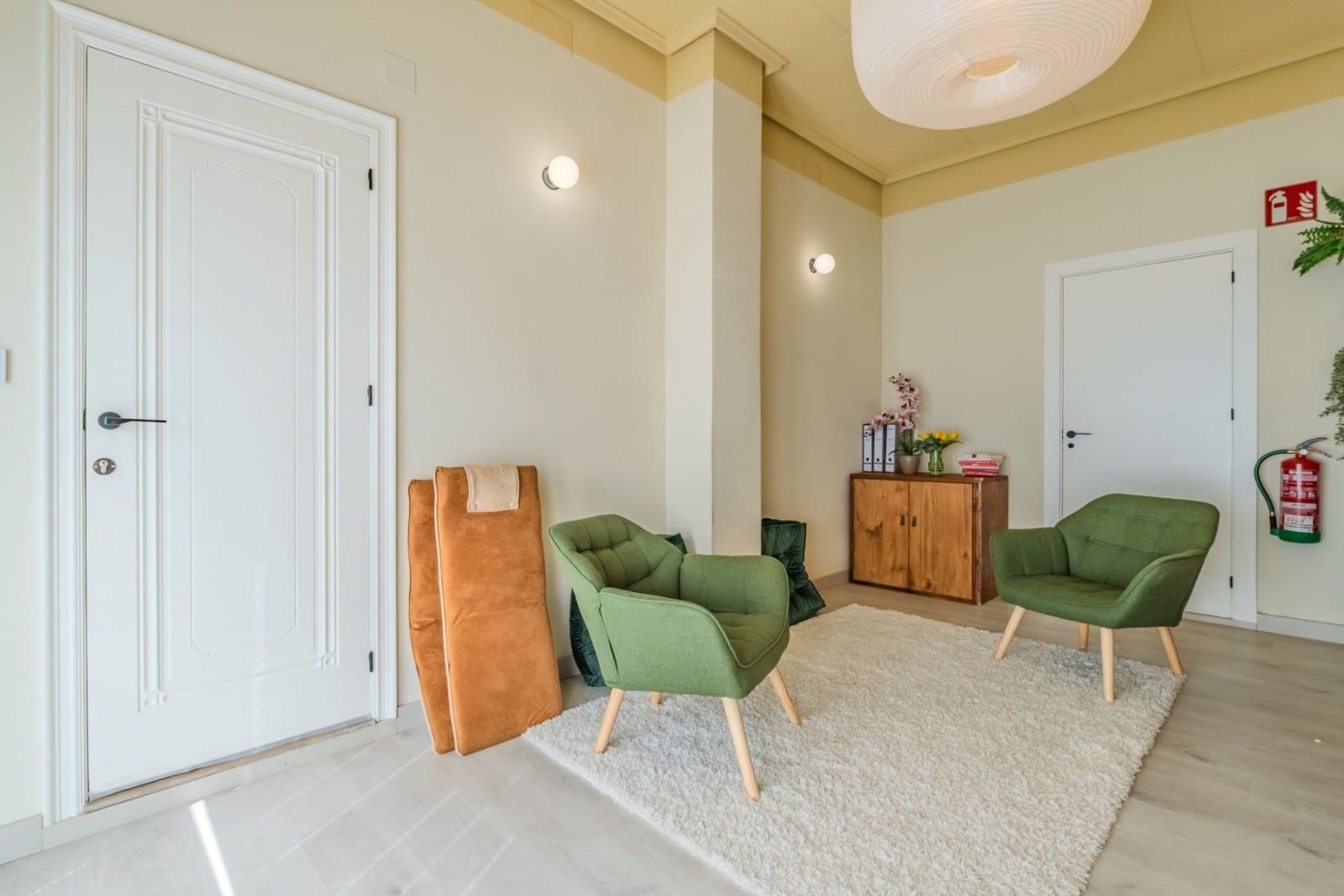 5 bedroom Apartment for sale in Guardamar del Segura - € 349,000 (Ref: 10051850)