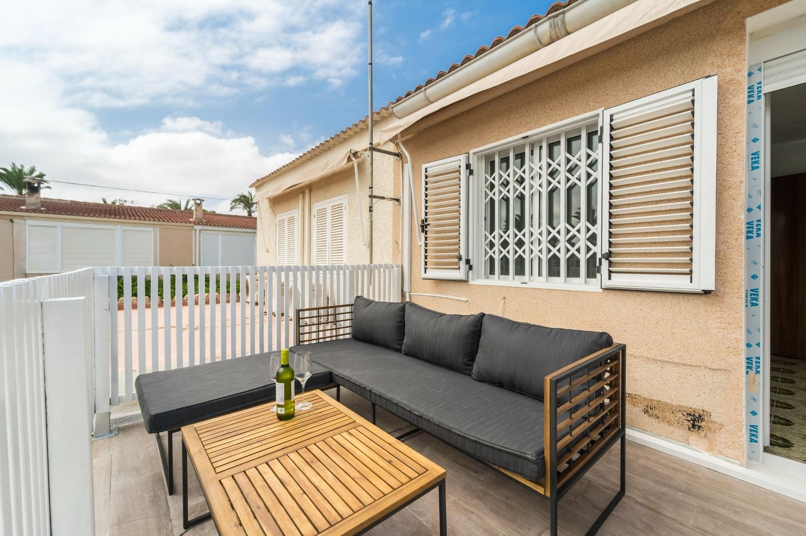 4 makuuhuone Rivitalo myytävänä paikassa Torrevieja - 215 500 € (Ref: 10089729)