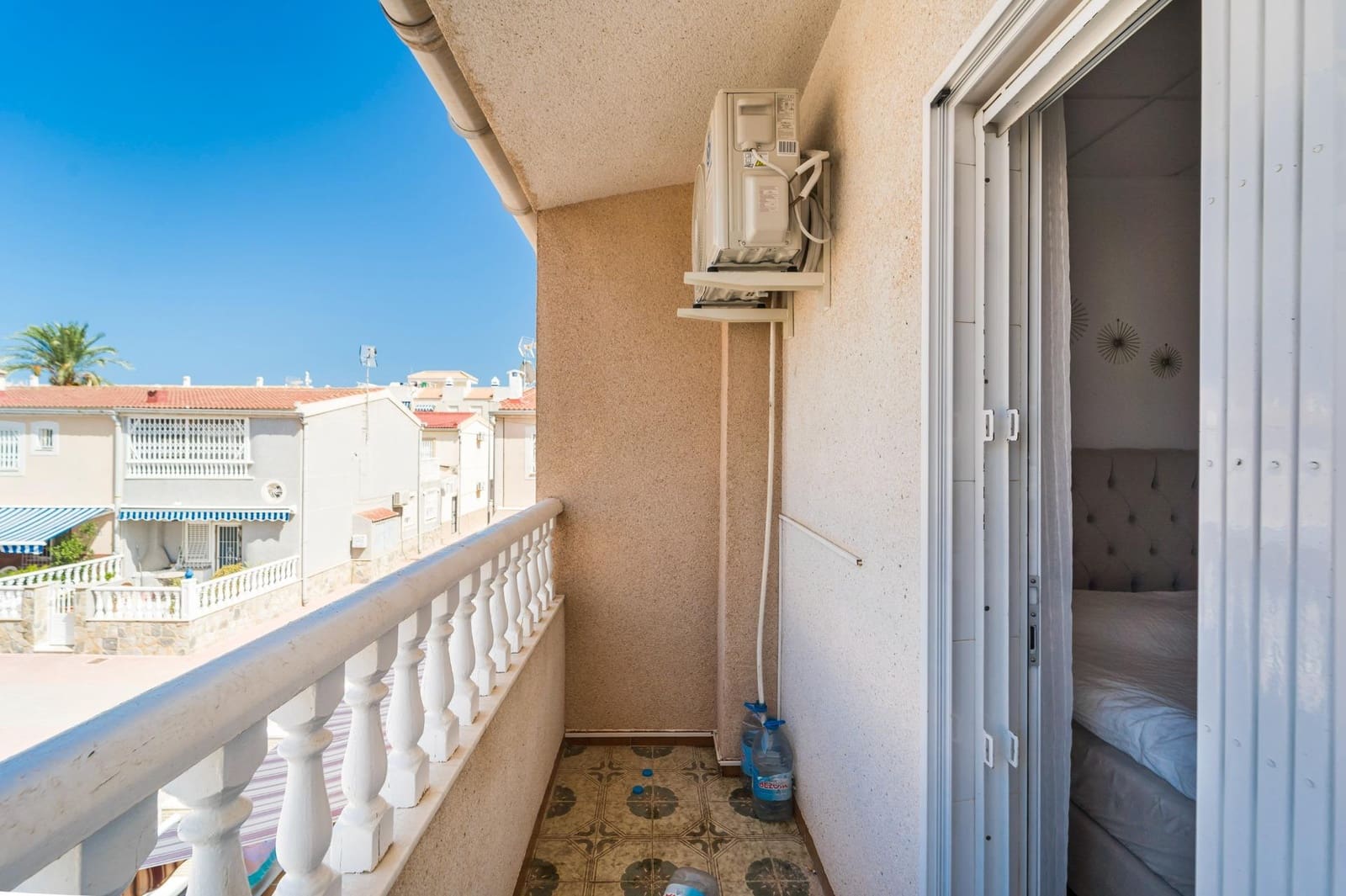 4 makuuhuone Rivitalo myytävänä paikassa Torrevieja - 215 500 € (Ref: 10089729)