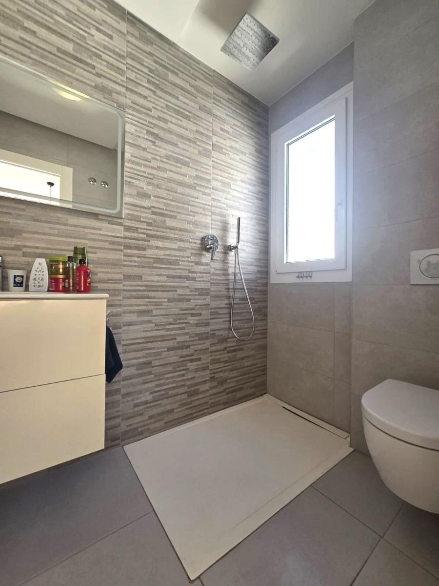 3 quarto Moradia em Banda para venda em Torrevieja com piscina garagem - 295 000 € (Ref: 10091257)