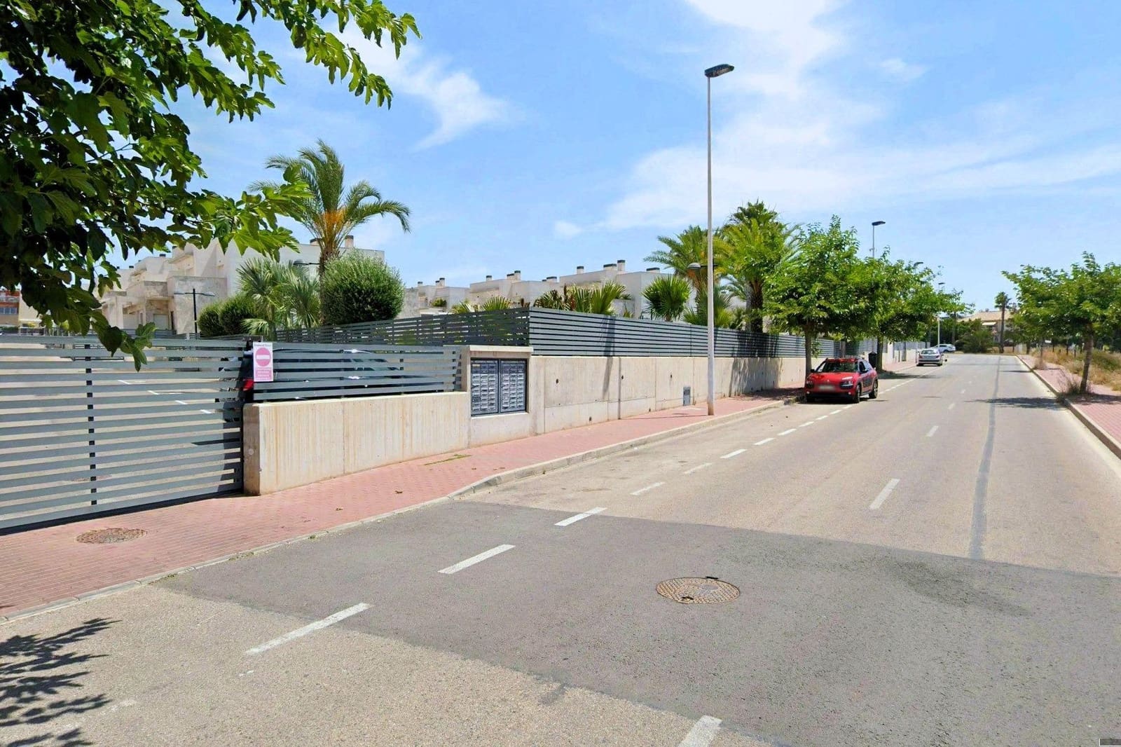 3 quarto Moradia em Banda para venda em Torrevieja com piscina garagem - 295 000 € (Ref: 10091257)