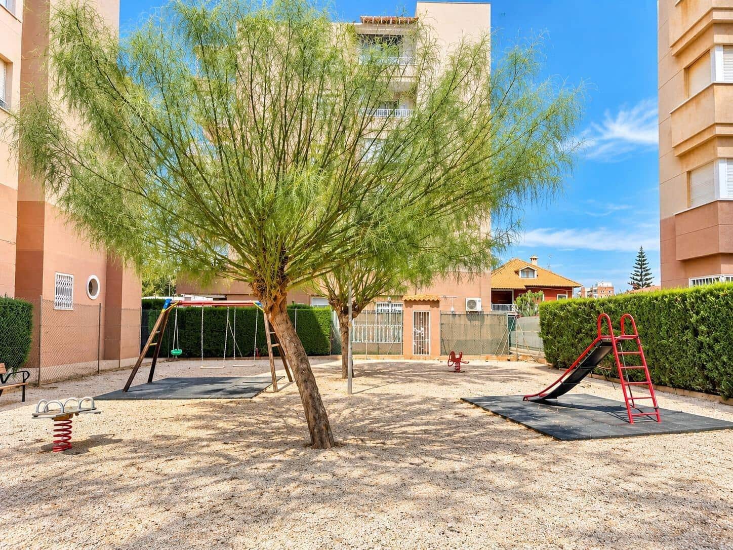 2 soverom Leilighet til salgs i Torrevieja med svømmebasseng garasje - € 149 900 (Ref: 10094690)