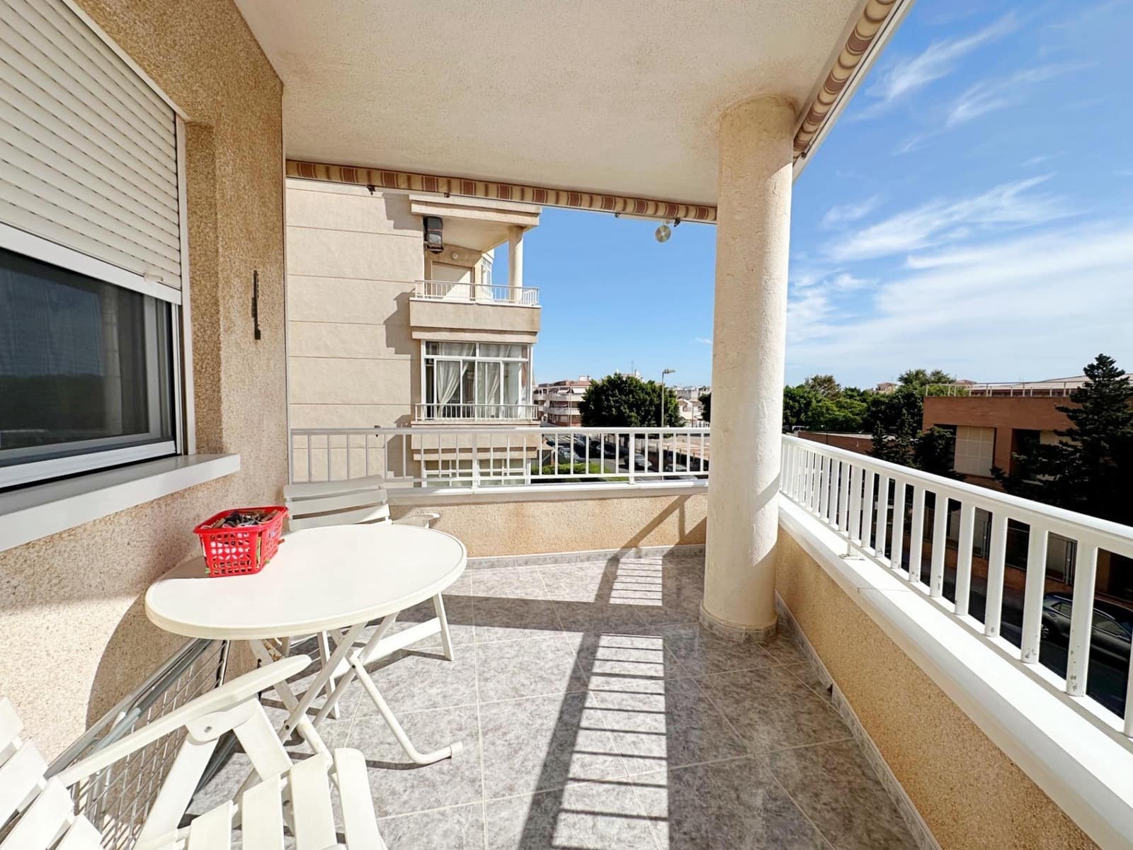 2 soverom Leilighet til salgs i Torrevieja med svømmebasseng garasje - € 149 900 (Ref: 10094690)