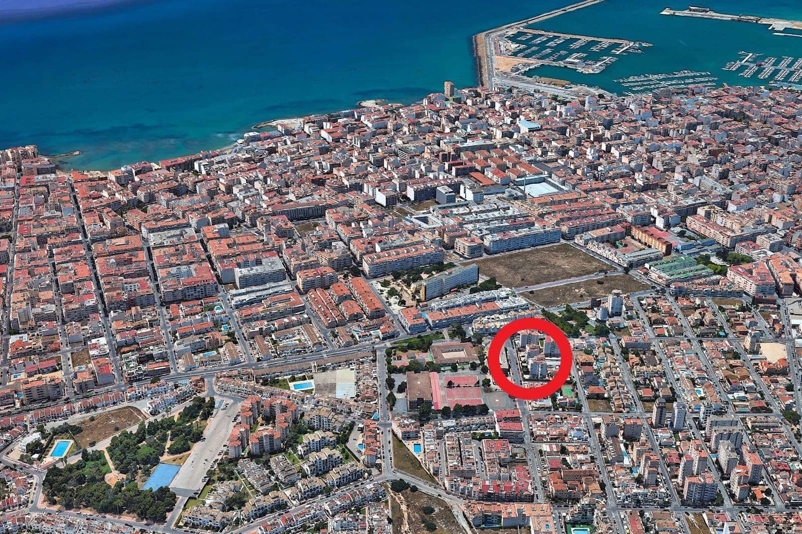 2 soverom Leilighet til salgs i Torrevieja med svømmebasseng garasje - € 149 900 (Ref: 10094690)