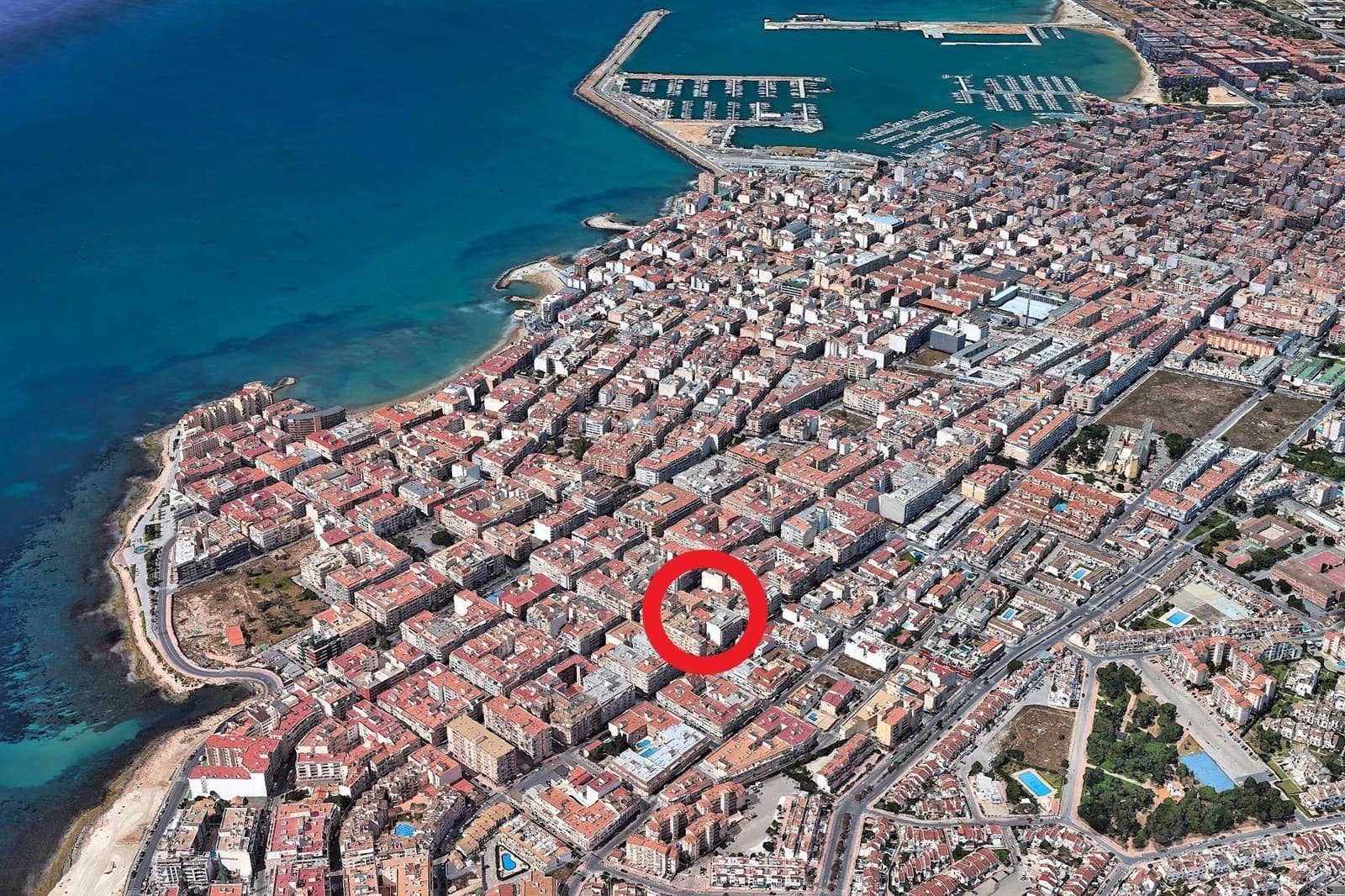 2 makuuhuone Huoneisto myytävänä paikassa Torrevieja mukana 
autotalli - 145 000 € (Ref: 10098431)