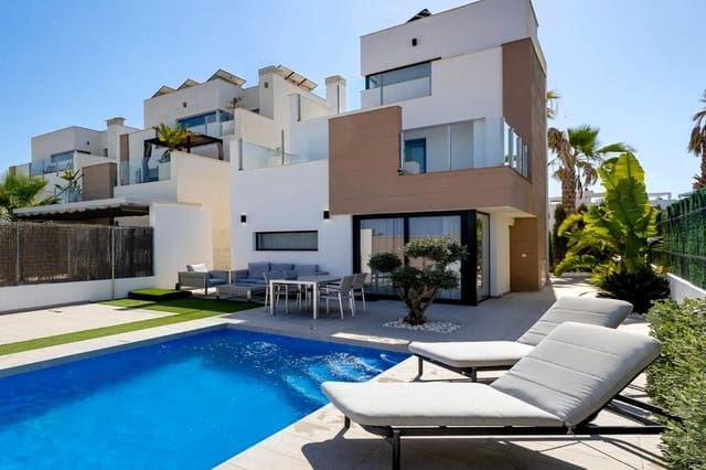 3 Zimmer Villa zu verkaufen in El Raso, Guardamar del Segura mit Pool Garage - 420.000 € (Ref: 10109696)