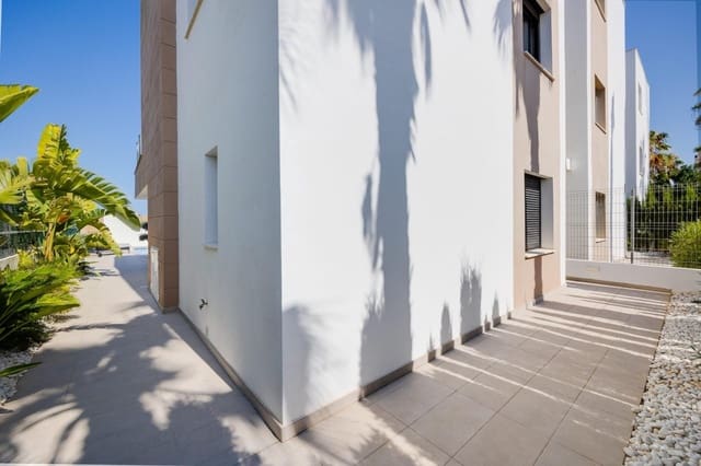 3 Zimmer Villa zu verkaufen in El Raso, Guardamar del Segura mit Pool Garage - 420.000 € (Ref: 10109696)
