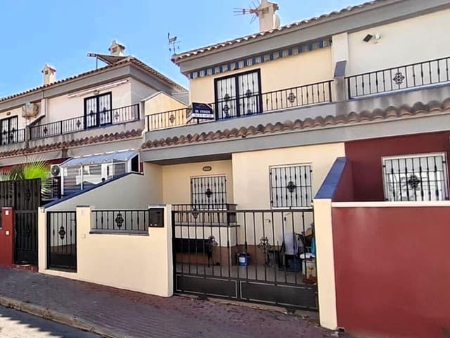 Adosado de 3 habitaciones en Parque Acuático - Sector 25, Torrevieja en venta con piscina - 189.000 € (Ref: 10111025)