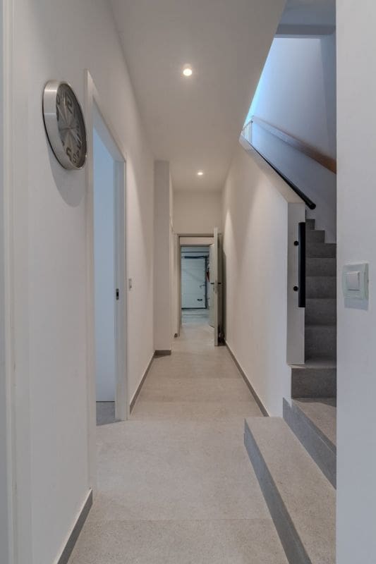 4 sypialnia Willa na sprzedaż w Guardamar del Segura z basenem garażem - 600 000 € (Ref: 10111026)