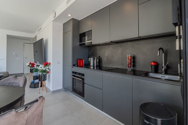 4 sypialnia Willa na sprzedaż w Los Secanos, Guardamar del Segura z basenem garażem - 600 000 € (Ref: 10111026)