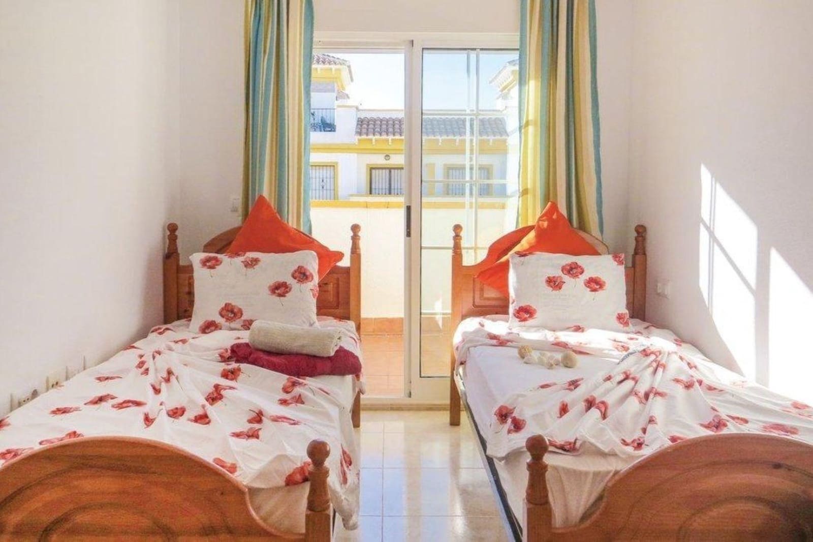 3 sypialnia Dom szeregowy na sprzedaż w El Limonar z basenem - 192 000 € (Ref: 10120221)