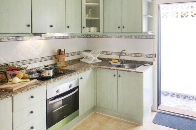 3 makuuhuone Rivitalo myytävänä paikassa El Limonar, Torrevieja mukana uima-altaan - 192 000 € (Ref: 10120221)