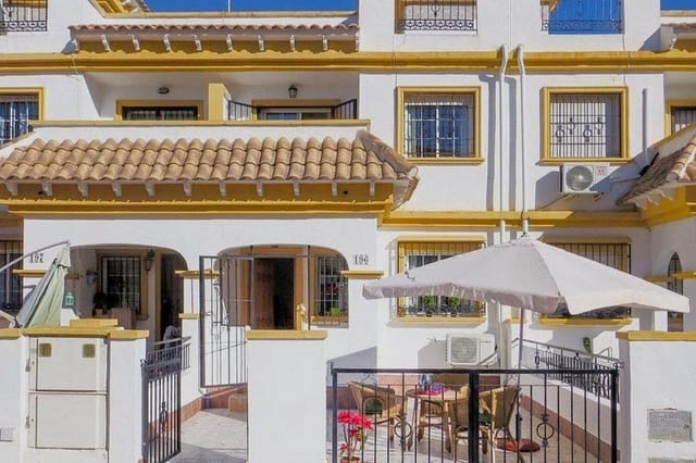 3 makuuhuone Rivitalo myytävänä paikassa El Limonar, Torrevieja mukana uima-altaan - 192 000 € (Ref: 10120221)