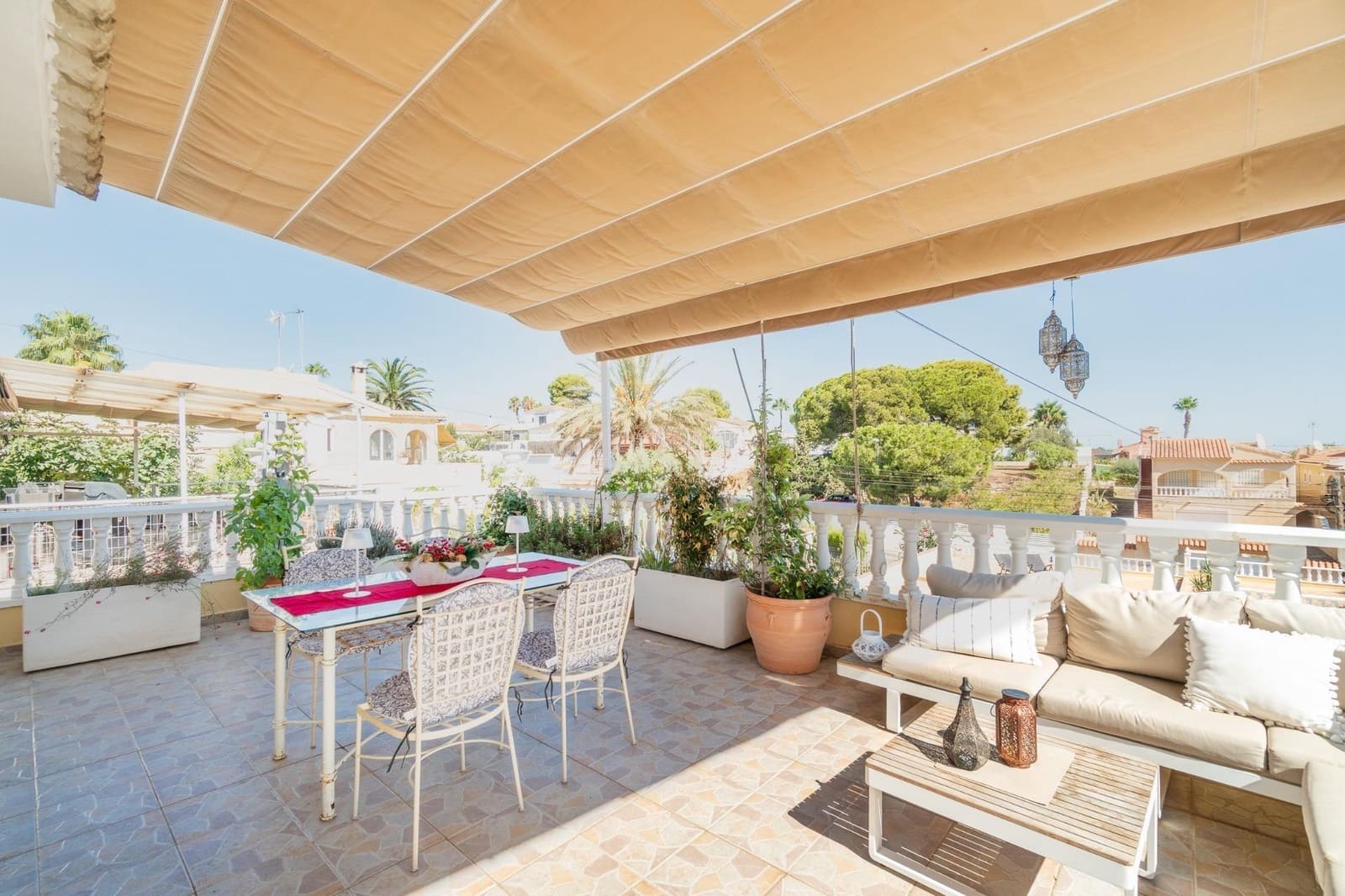 4 sypialnia Dom blizniak na sprzedaż w Orihuela Costa z basenem garażem - 369 000 € (Ref: 10132031)