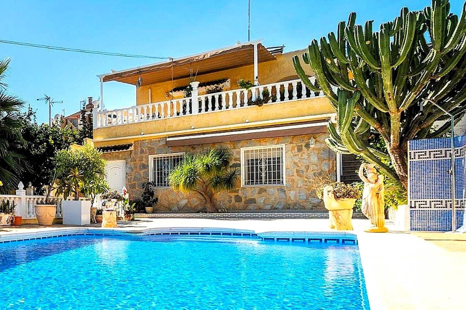 4 sypialnia Dom blizniak na sprzedaż w Orihuela Costa z basenem garażem - 369 000 € (Ref: 10132031)