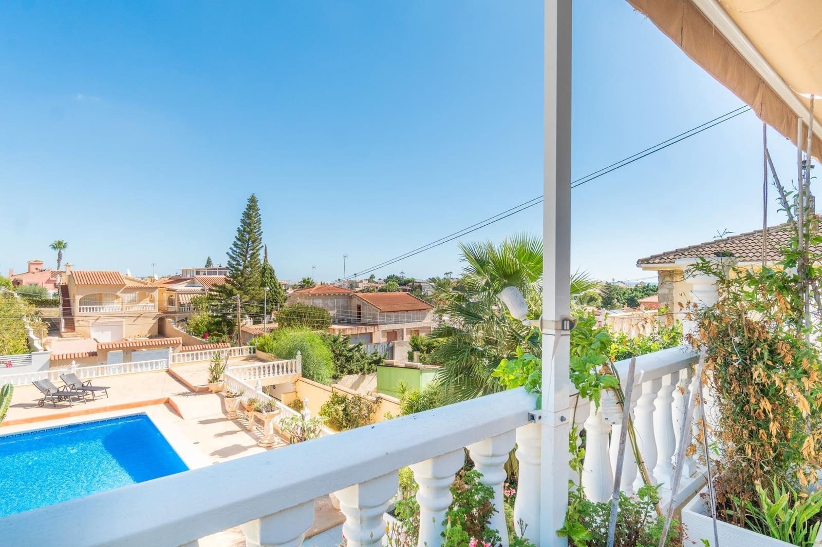 4 sypialnia Dom blizniak na sprzedaż w Orihuela Costa z basenem garażem - 369 000 € (Ref: 10132031)