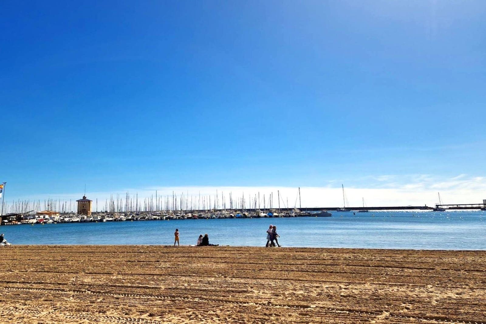 4 quarto Apartamento para venda em Torrevieja - 215 000 € (Ref: 10151482)