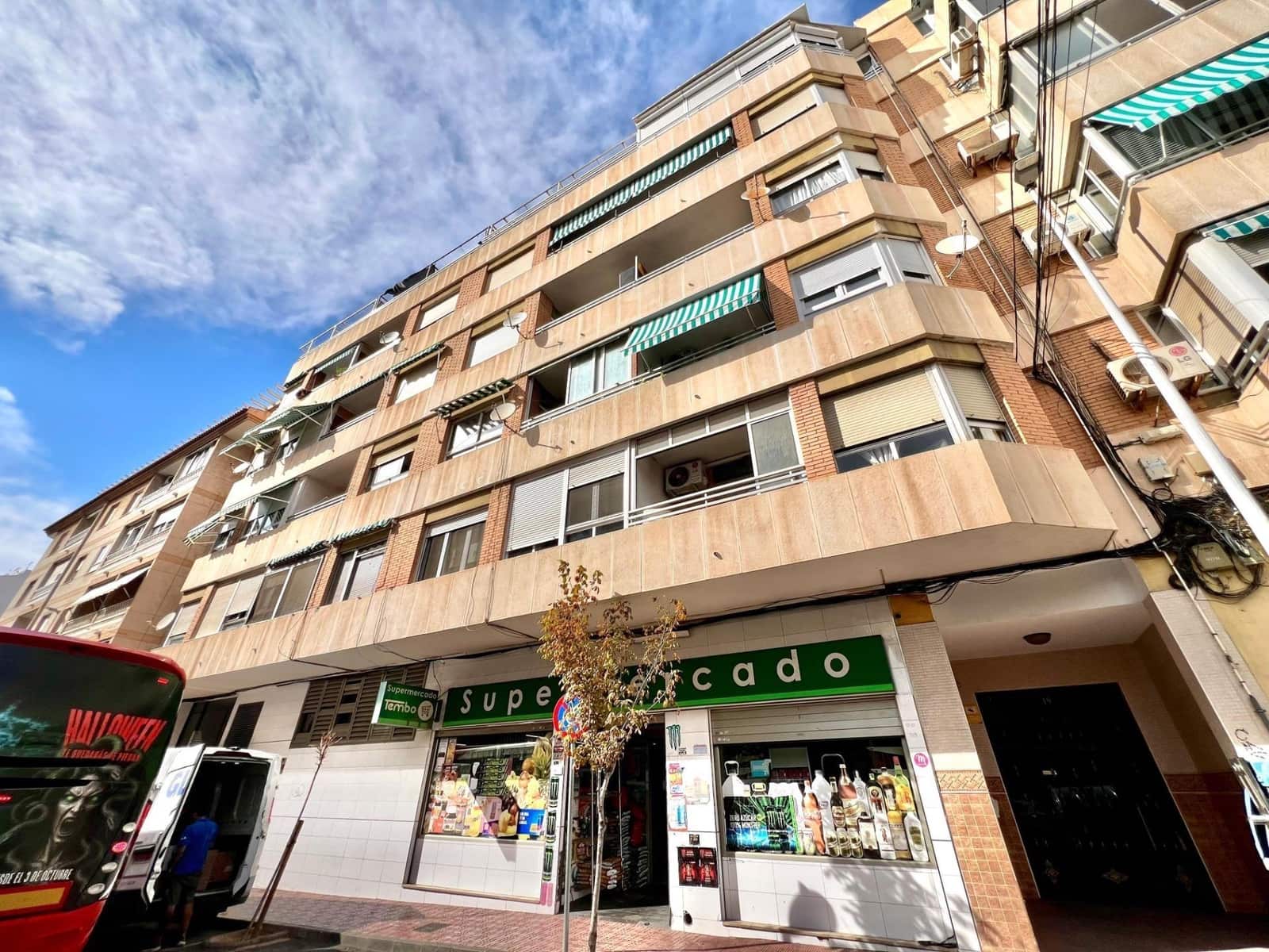 4 quarto Apartamento para venda em Torrevieja - 215 000 € (Ref: 10151482)