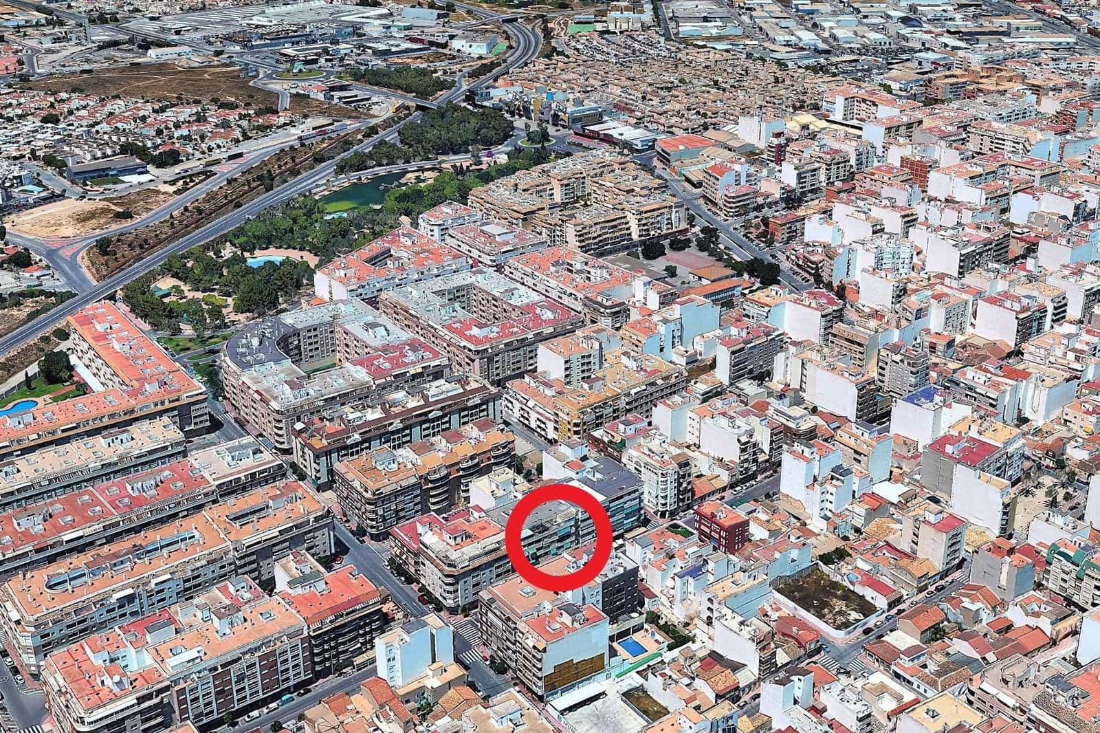 4 quarto Apartamento para venda em Torrevieja - 215 000 € (Ref: 10151482)