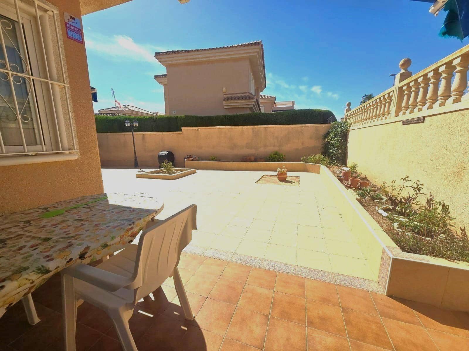 3 camera da letto Villa in vendita in Torrevieja con piscina garage - 370.000 € (Rif: 10155299)