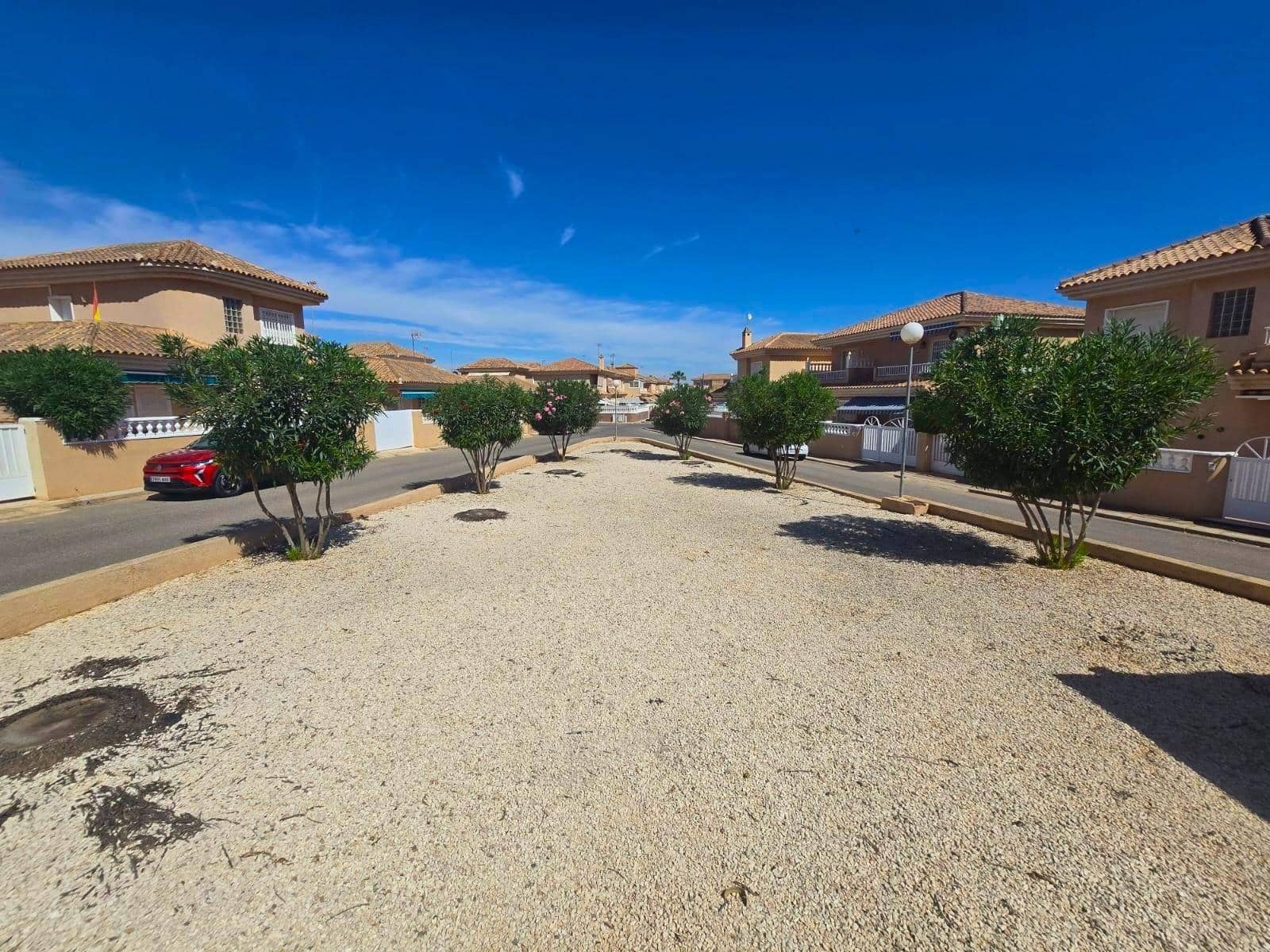 3 camera da letto Villa in vendita in Torrevieja con piscina garage - 370.000 € (Rif: 10155299)