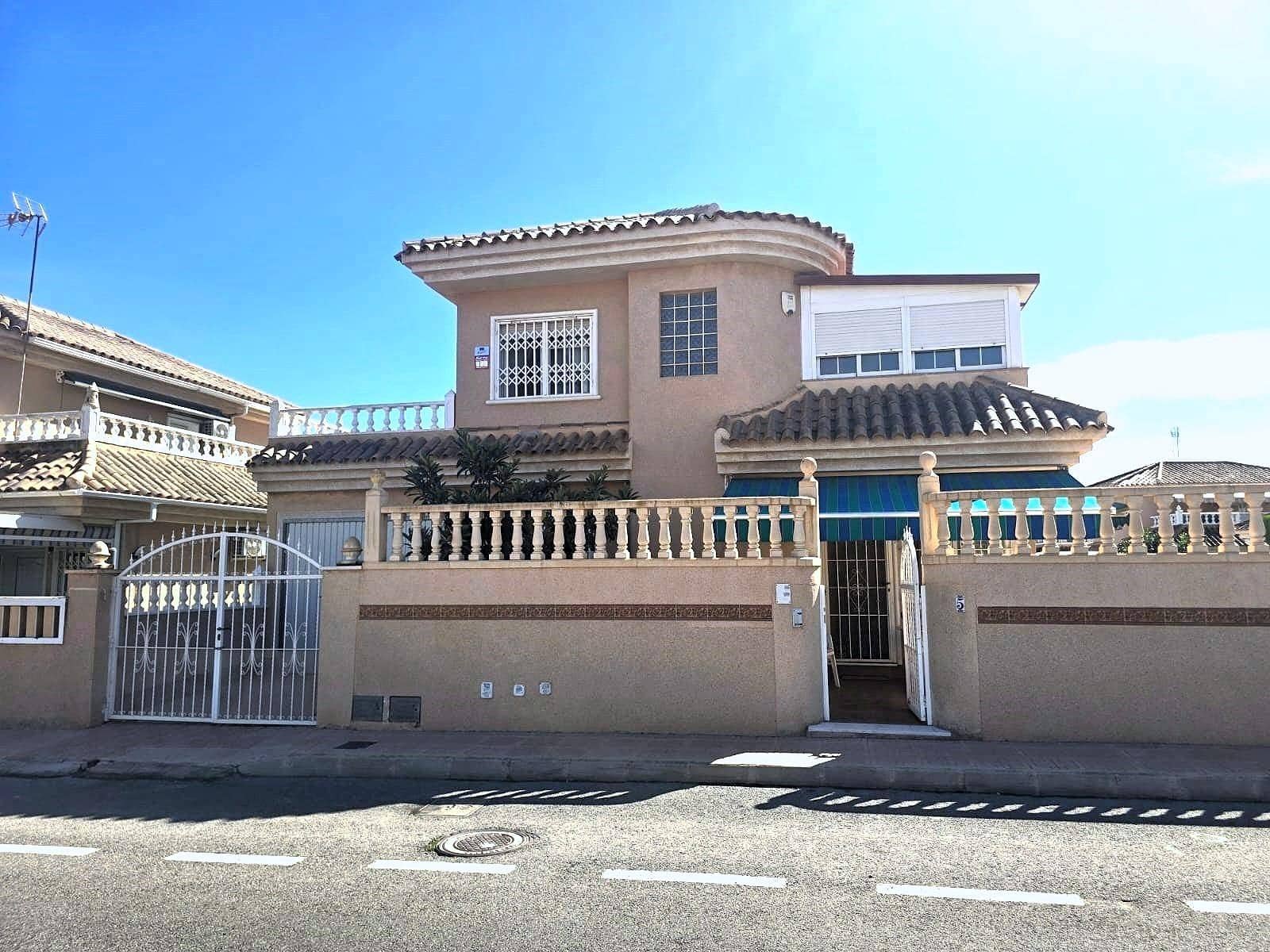 3 camera da letto Villa in vendita in Torrevieja con piscina garage - 370.000 € (Rif: 10155299)