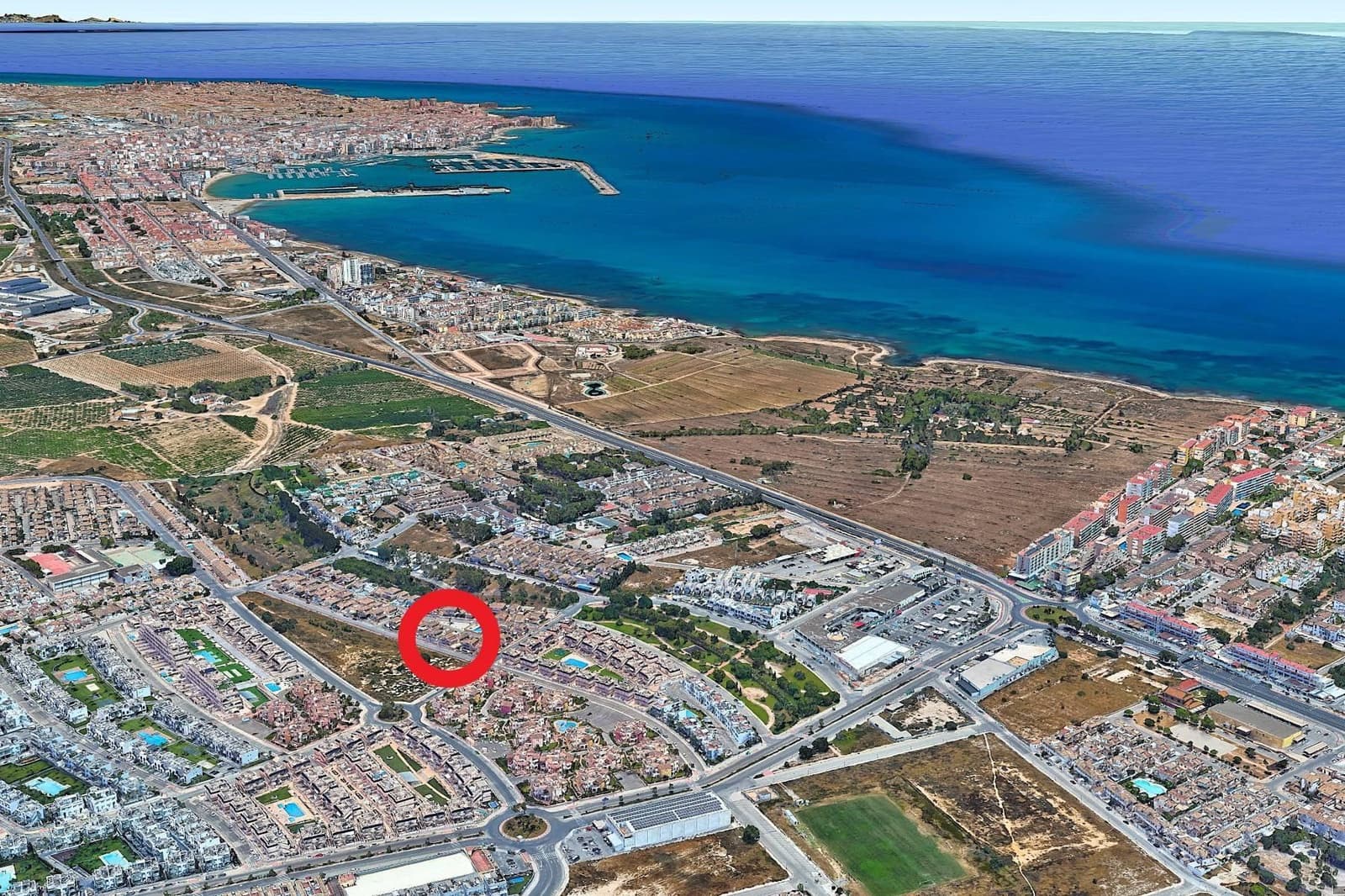 3 camera da letto Villa in vendita in Torrevieja con piscina garage - 370.000 € (Rif: 10155299)
