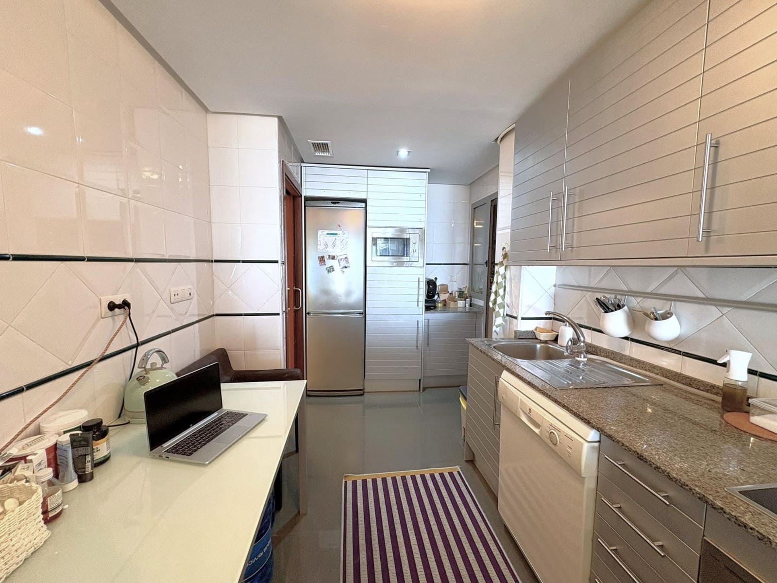 3 soveværelse Lejlighed til salg i Torrevieja med swimmingpool garage - € 399.999 (Ref: 10157925)