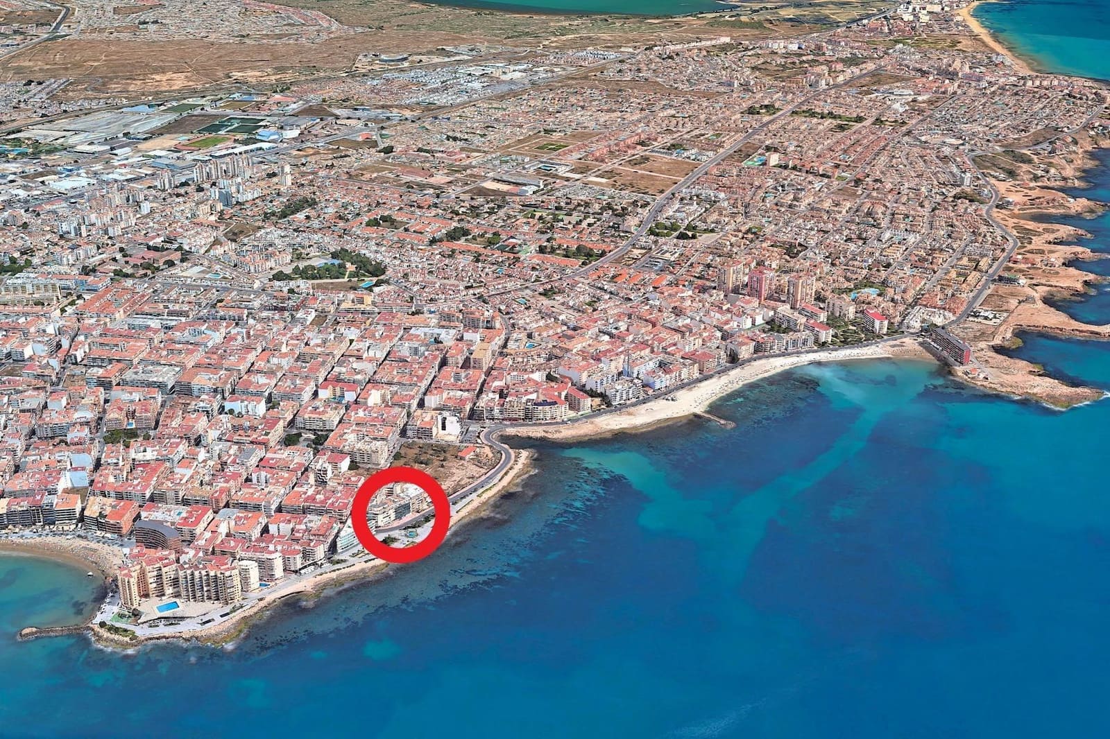 3 soveværelse Lejlighed til salg i Torrevieja med swimmingpool garage - € 399.999 (Ref: 10157925)