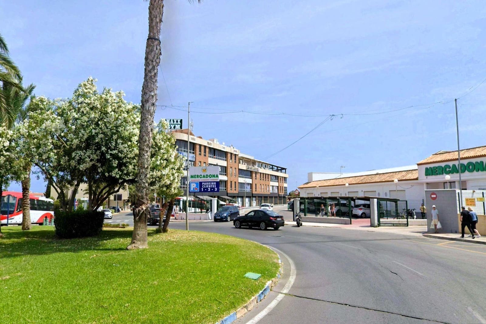 3 chambre Villa/Maison à vendre à Playa Flamenca avec piscine garage - 520 000 € (Ref: 10162279)