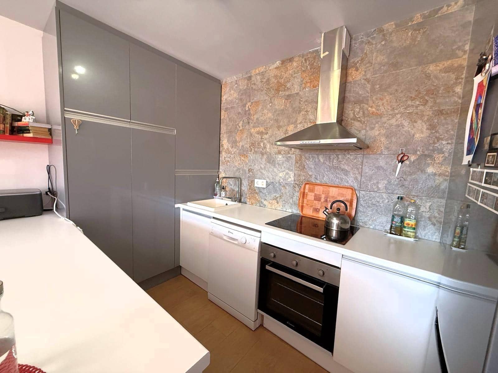2 bedroom Apartment for sale in La Zenia with pool - € 299,000 (Ref: 10162280)
