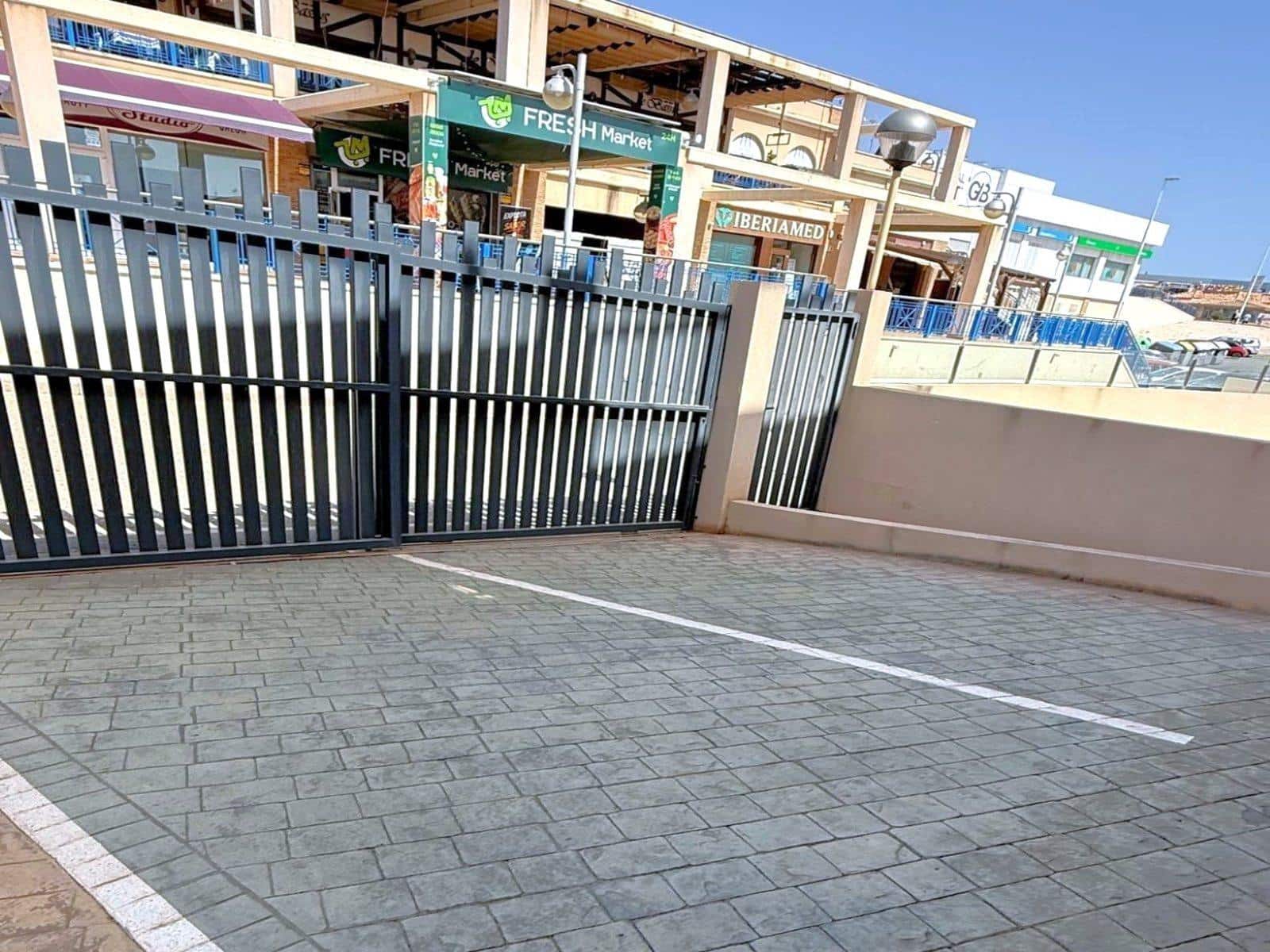 2 bedroom Apartment for sale in La Zenia with pool - € 299,000 (Ref: 10162280)