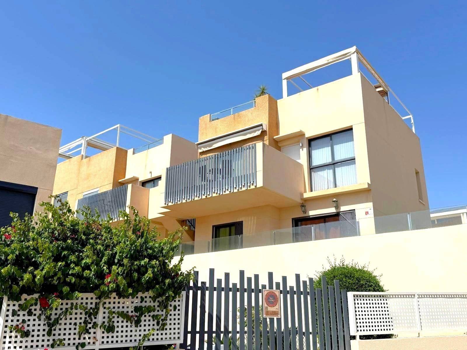 2 bedroom Apartment for sale in La Zenia with pool - € 299,000 (Ref: 10162280)