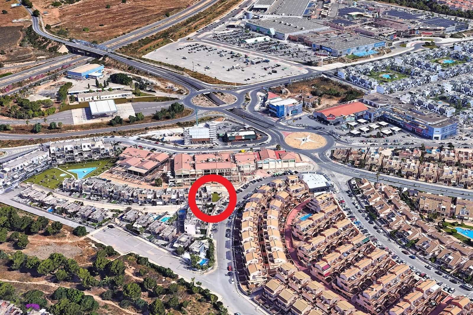 2 bedroom Apartment for sale in La Zenia with pool - € 299,000 (Ref: 10162280)