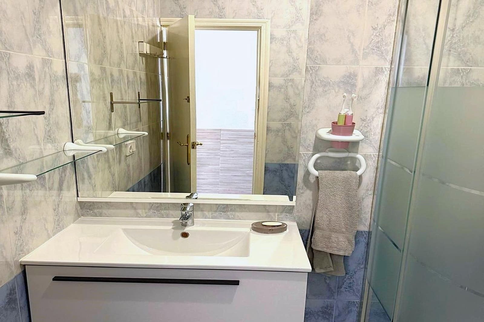 Adosado de 2 habitaciones en Torrevieja en venta - 149.000 € (Ref: 10165055)