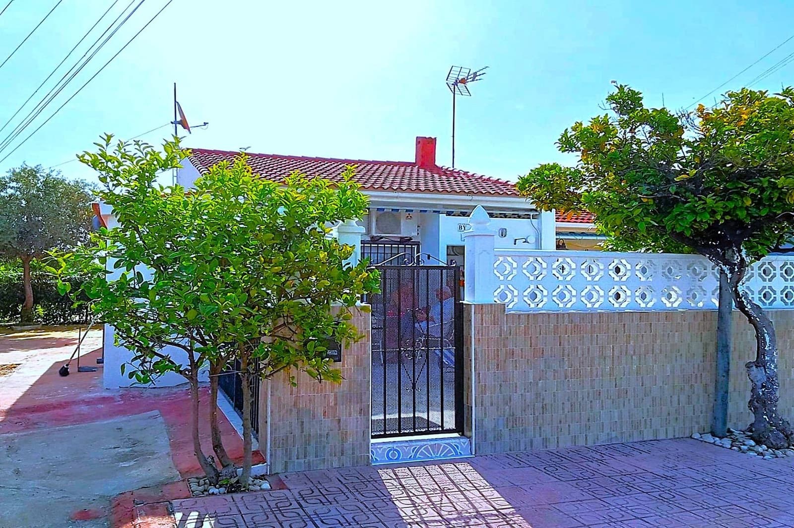Adosado de 2 habitaciones en Torrevieja en venta - 149.000 € (Ref: 10165055)